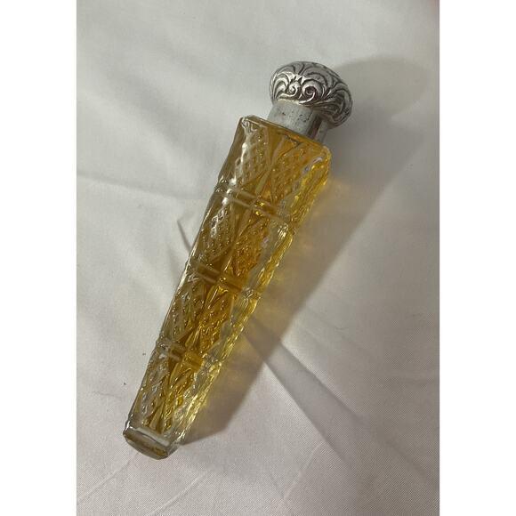 1979 Vintage Avon Bottle California Perfume Trailing Arbutus Cologne .75 oz - Picture 5 of 6